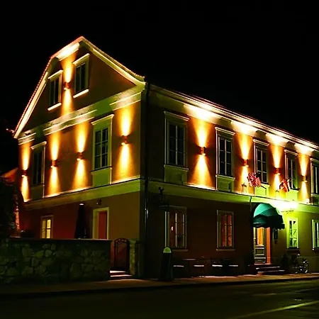 Park Hotel 3*